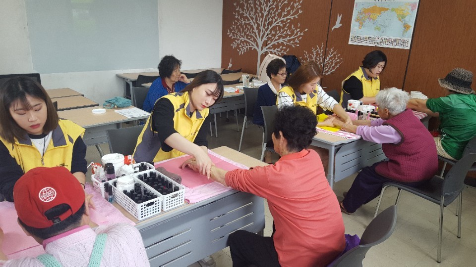 5월 12일 제11회 지역 어르신 어울림 한마당 봉사활동