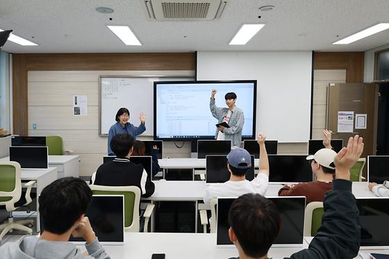 AI소프트웨어학과 수업